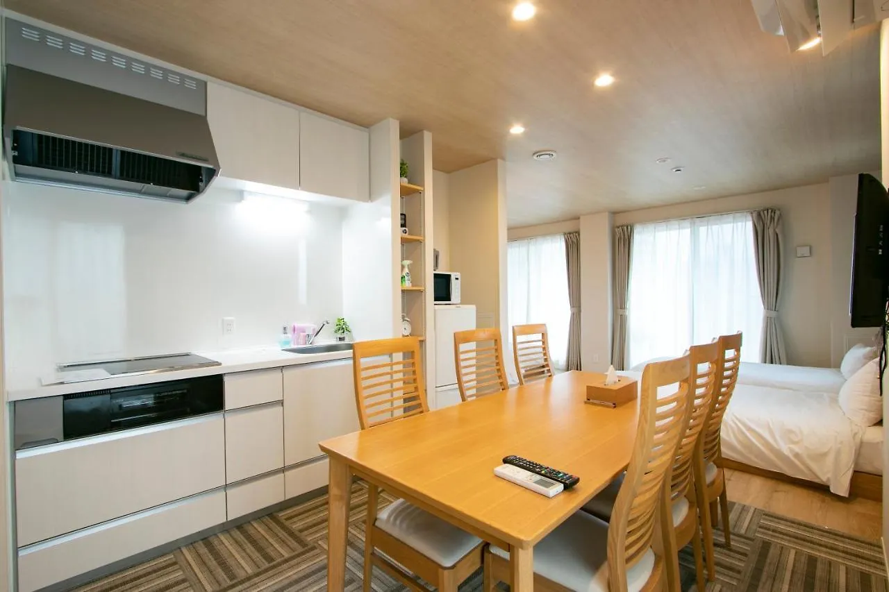 Minn Kamata Prefektura Tokio 3*,